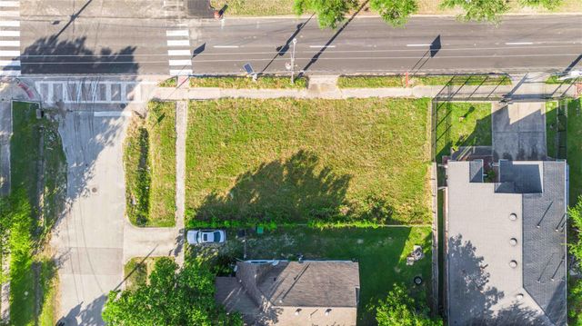 2613 Elgin Street, Houston, TX 77004