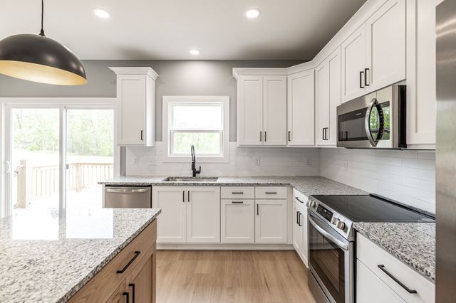 855 Annie Hollow, Westmoreland, TN 37186