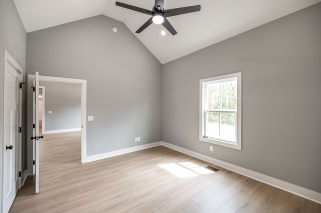 855 Annie Hollow, Westmoreland, TN 37186