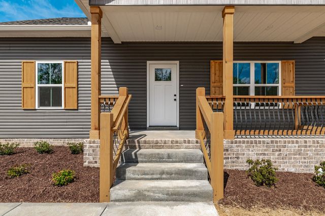 855 Annie Hollow, Westmoreland, TN 37186