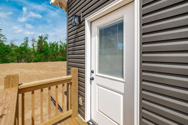 855 Annie Hollow, Westmoreland, TN 37186