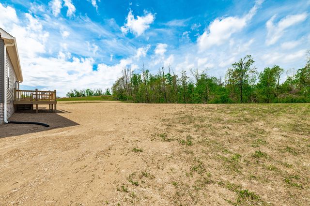 855 Annie Hollow, Westmoreland, TN 37186