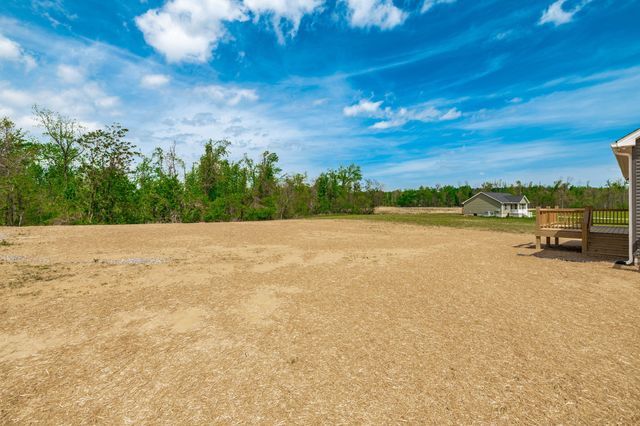 855 Annie Hollow, Westmoreland, TN 37186