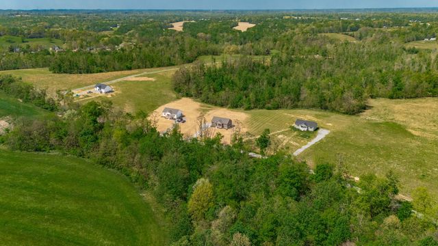 855 Annie Hollow, Westmoreland, TN 37186