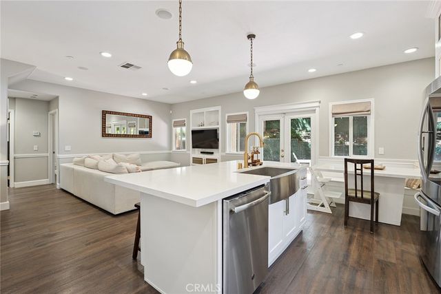 5179 Knollwood Way, Woodland Hills, CA 91364
