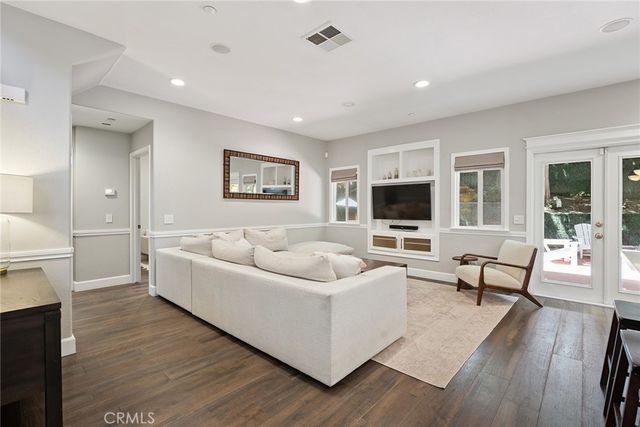 5179 Knollwood Way, Woodland Hills, CA 91364