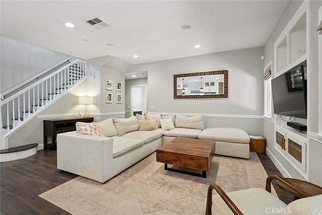 5179 Knollwood Way, Woodland Hills, CA 91364