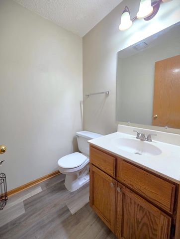 7256 Brittany Lane 34, Inver Grove Heights, MN 55076