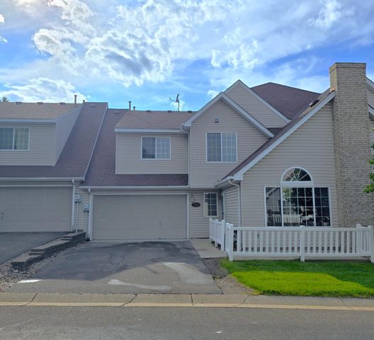 7256 Brittany Lane 34, Inver Grove Heights, MN 55076