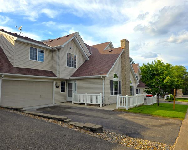 7256 Brittany Lane 34, Inver Grove Heights, MN 55076