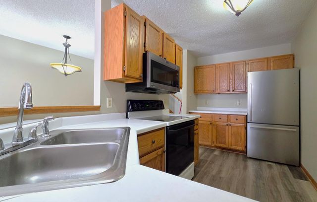 7256 Brittany Lane 34, Inver Grove Heights, MN 55076
