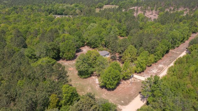 340 Springflower Road, Wagener, SC 29164