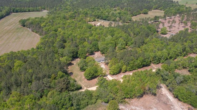 340 Springflower Road, Wagener, SC 29164