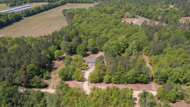 340 Springflower Road, Wagener, SC 29164