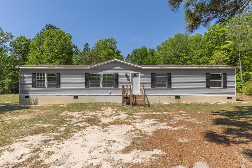 340 Springflower Road, Wagener, SC 29164