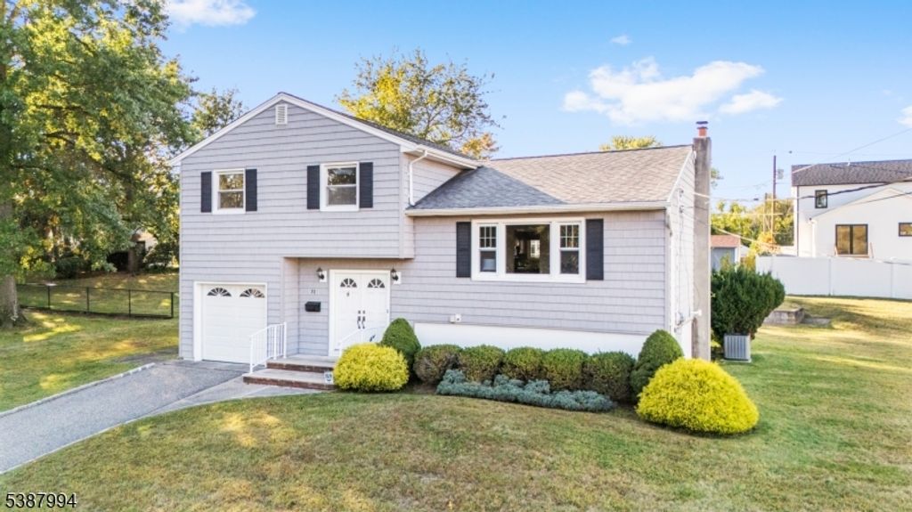 51 Francine Ave, West Caldwell Twp., NJ 07006