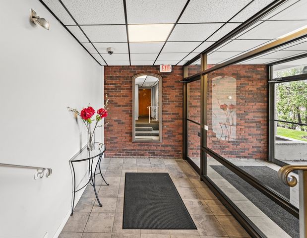 122 Main St 404, Stoneham, MA 02180