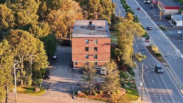 122 Main St 404, Stoneham, MA 02180