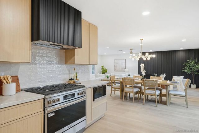 3294 Atari Ct, San Diego, CA 92117