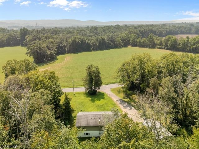 411 Shades Of Death Rd, Allamuchy Twp., NJ 07838