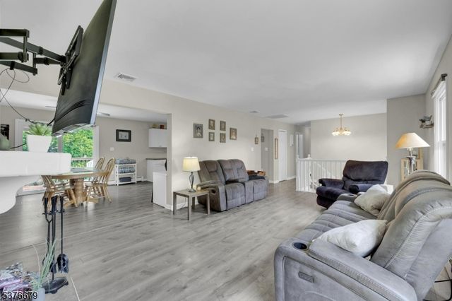 411 Shades Of Death Rd, Allamuchy Twp., NJ 07838