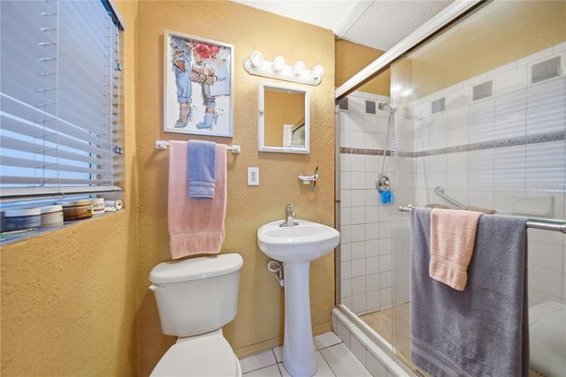 718 BAY VISTA BOULEVARD S, St Petersburg, FL 33705