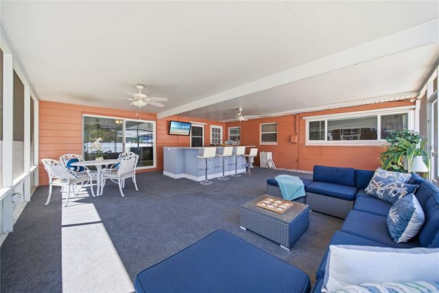 718 BAY VISTA BOULEVARD S, St Petersburg, FL 33705