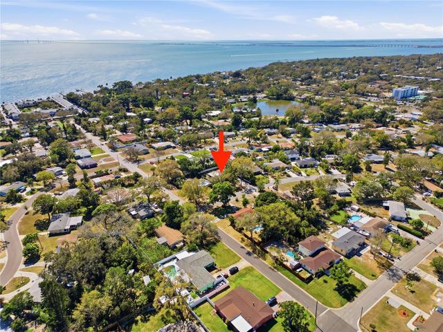 718 BAY VISTA BOULEVARD S, St Petersburg, FL 33705