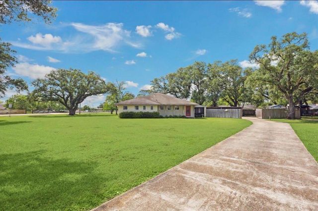 3224 Patricia Lane, Pearland, TX 77581
