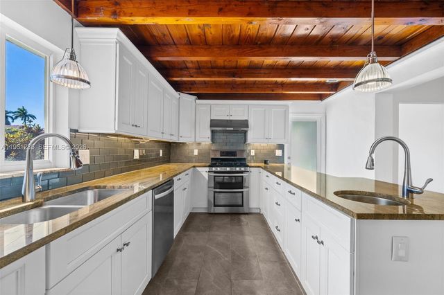 404 N Shore Dr, Miami Beach, FL 33141