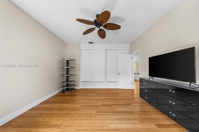 404 N Shore Dr, Miami Beach, FL 33141