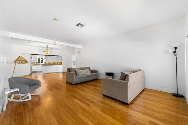 404 N Shore Dr, Miami Beach, FL 33141