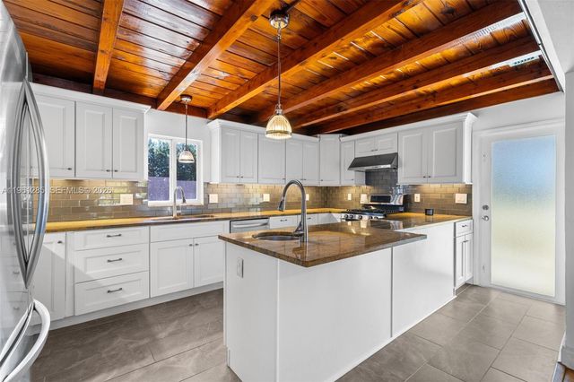 404 N Shore Dr, Miami Beach, FL 33141