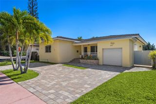 404 N Shore Dr, Miami Beach, FL 33141