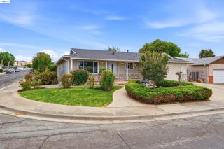 1401 Monterey Dr, Antioch, CA 94509