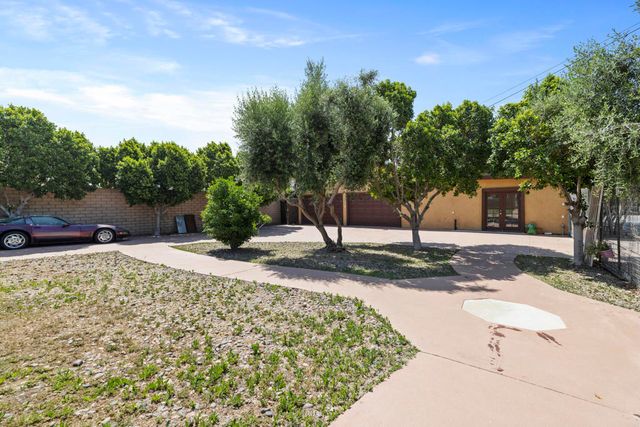 7858 Sherry Lane, Jurupa Valley, CA 92509