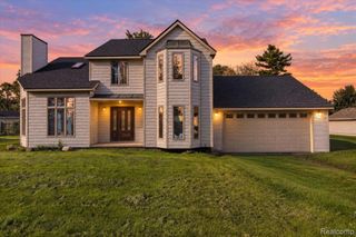 30038 Adams Drive, Gibraltar, MI 48173