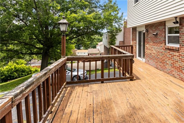 1852 Patricia Drive, South Park, PA 15129