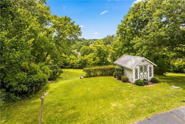 1852 Patricia Drive, South Park, PA 15129
