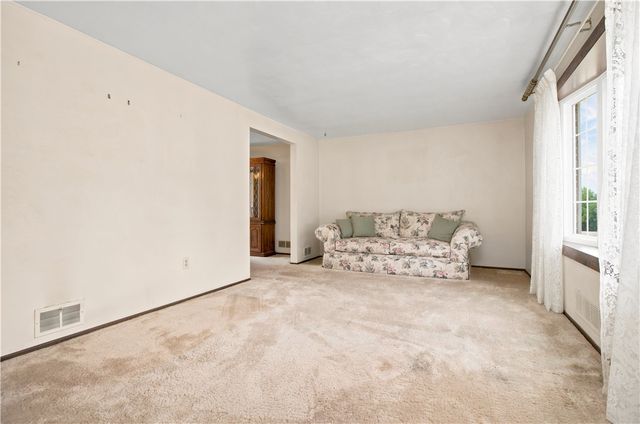 1852 Patricia Drive, South Park, PA 15129