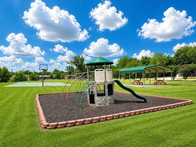 499 Whitefoot, Quitman, TX 75783