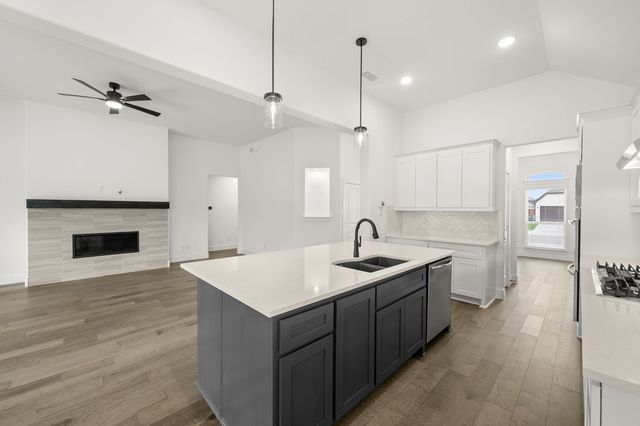 6716 Rosby Avenue, Fort Worth, TX 76123