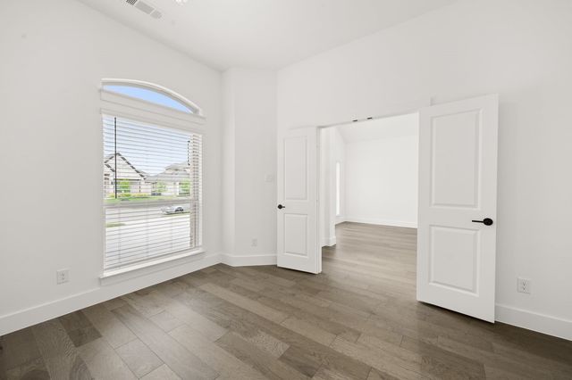 6716 Rosby Avenue, Fort Worth, TX 76123