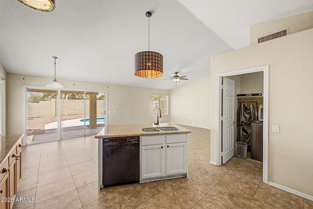 6310 E PORTIA Street, Mesa, AZ 85215 — photo 4