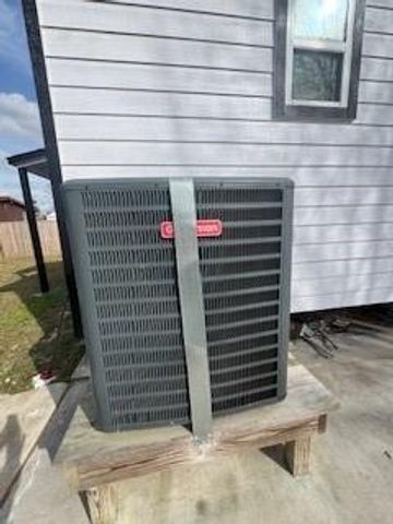 105 County Road 5213, Cleveland, TX 77327