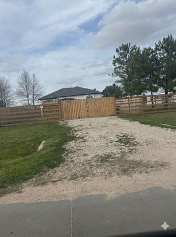 105 County Road 5213, Cleveland, TX 77327