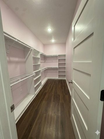 105 County Road 5213, Cleveland, TX 77327