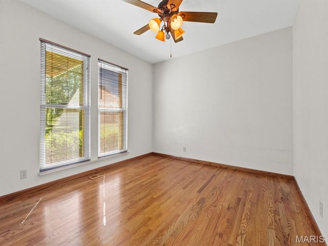 1395 Saint Anthony Lane, Florissant, MO 63033