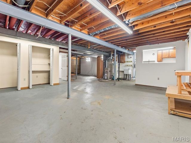 1395 Saint Anthony Lane, Florissant, MO 63033