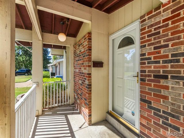 1395 Saint Anthony Lane, Florissant, MO 63033